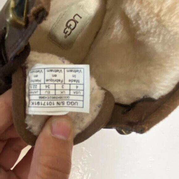 UGG Kesey Waterproof Leather Lace-Up Boots Size 4 - Picture 5 of 14